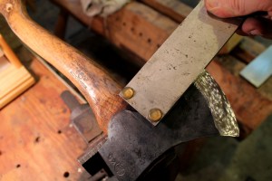 My left hand is holding the camera, but I would normally have it on the left end of the stone and move it....