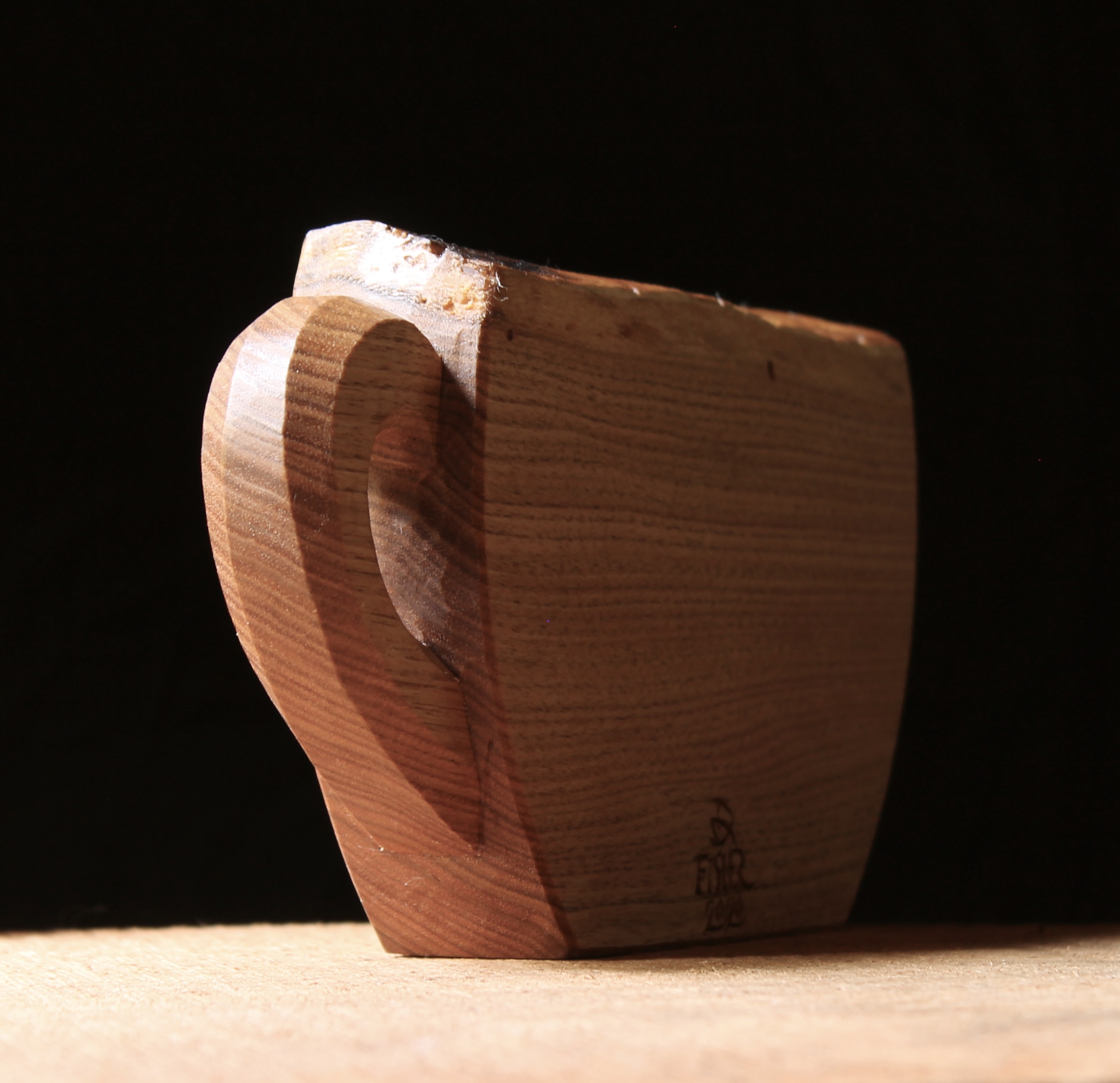 41A30328-5A73-4EE2-8EBB-962D3158E739_1_201_a